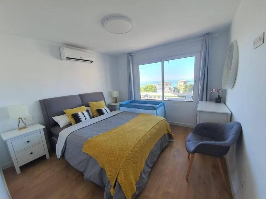 Beautiful Sea Views Cozy Apartment 350 M From Beach Benalmadena Bagian luar foto