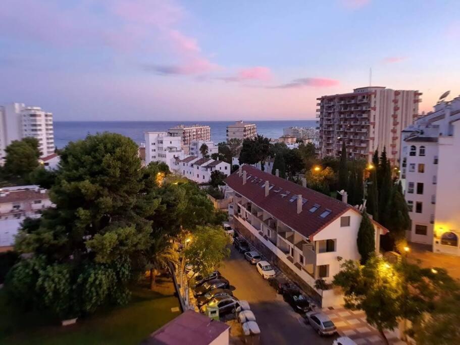 Beautiful Sea Views Cozy Apartment 350 M From Beach Benalmadena Bagian luar foto