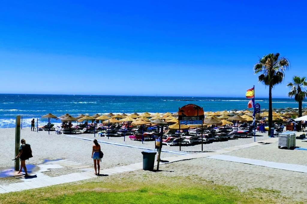 Beautiful Sea Views Cozy Apartment 350 M From Beach Benalmadena Bagian luar foto