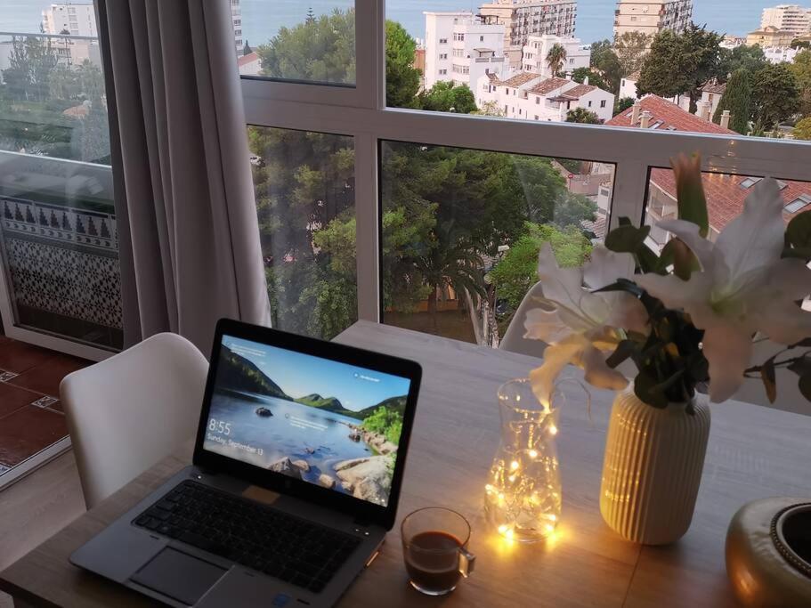 Beautiful Sea Views Cozy Apartment 350 M From Beach Benalmadena Bagian luar foto