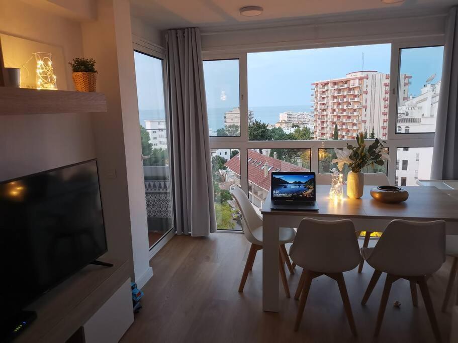 Beautiful Sea Views Cozy Apartment 350 M From Beach Benalmadena Bagian luar foto
