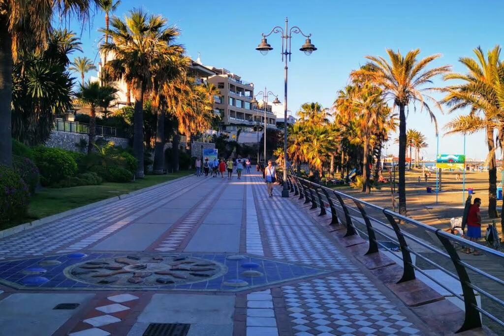 Beautiful Sea Views Cozy Apartment 350 M From Beach Benalmadena Bagian luar foto
