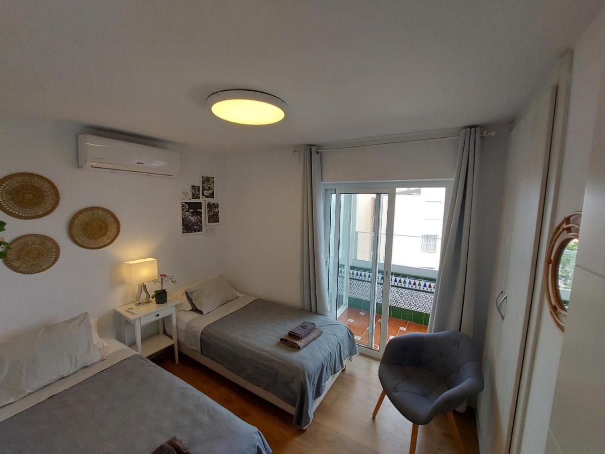 Beautiful Sea Views Cozy Apartment 350 M From Beach Benalmadena Bagian luar foto